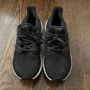 Womens Ultraboost Tennis Shoes